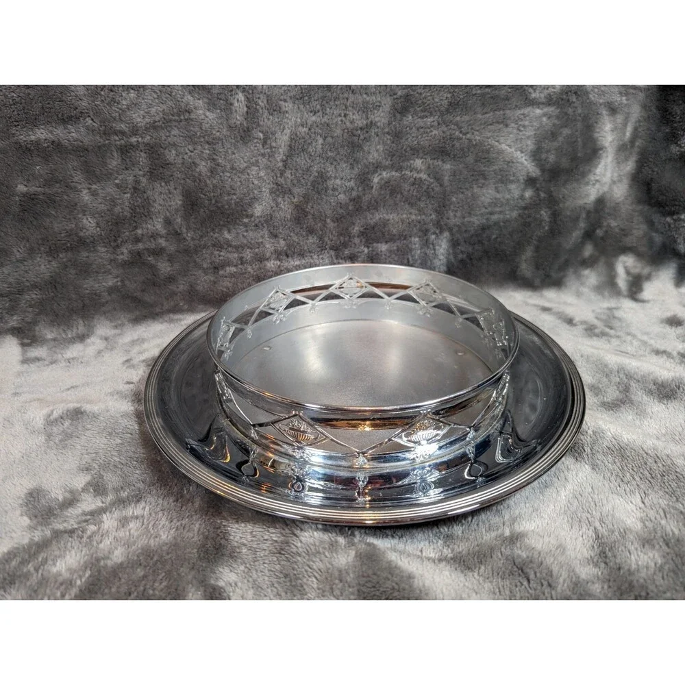 Vintage Royal Rochester Chrome Holder